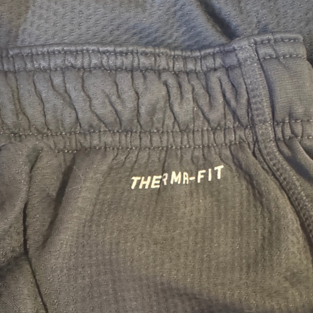 Awesome👏🏽!💛💚Go Pack Go Nike Black Lined Joggers with Green Bay Packers Logo - Picture 3 of 4